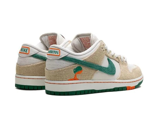 Nike
x Jarritos SB Dunk Low sneakers